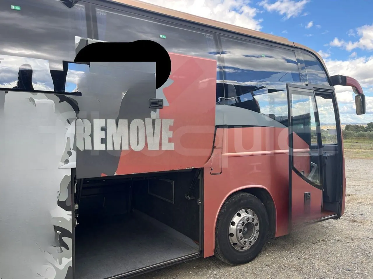 Volvo 9700 4X2 HDH - EUR4 - 309kW - 12.2m - platform open photo