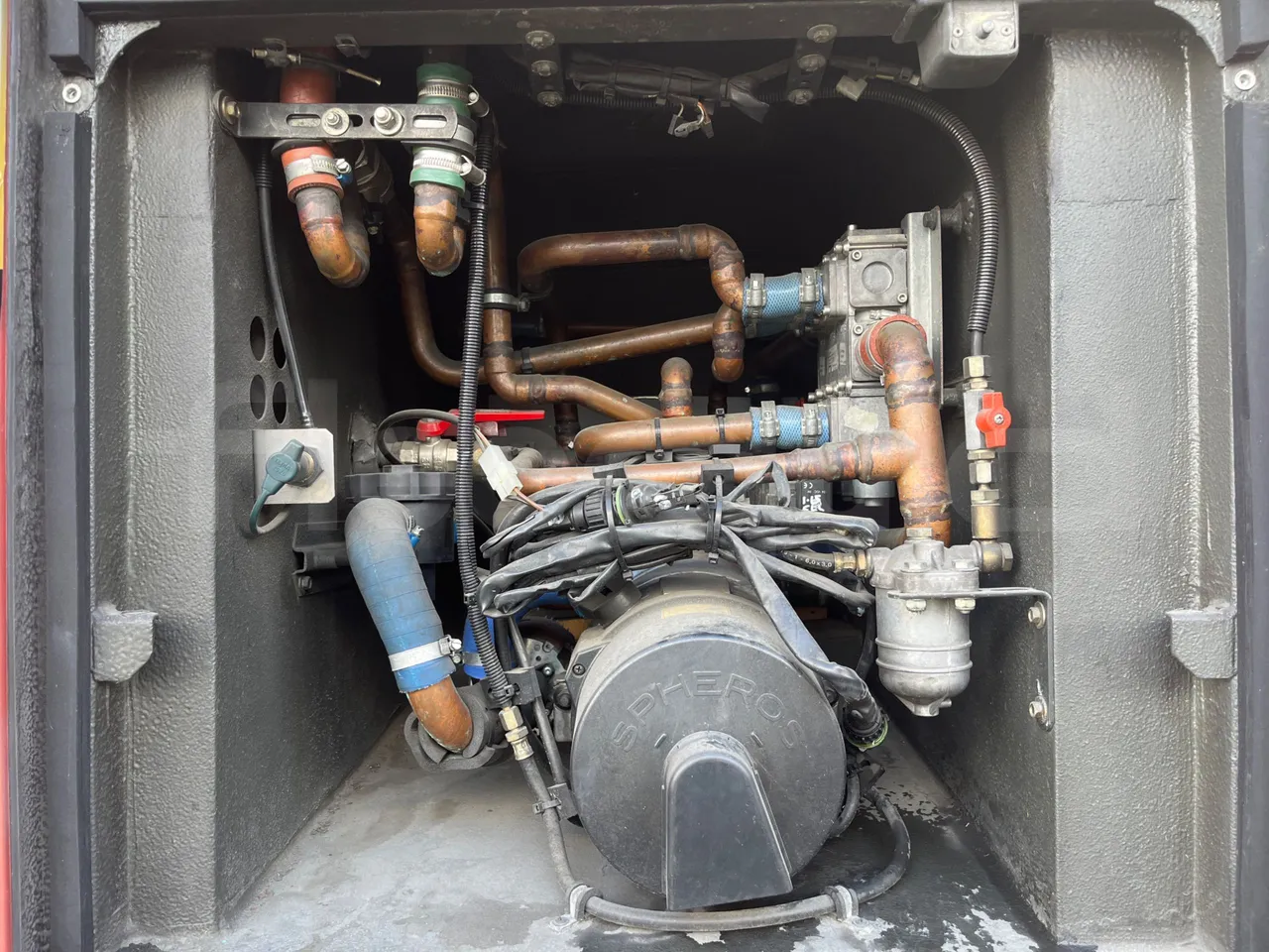 Volvo 9700 4X2 HDH - EUR4 - 309kW - 12.2m - preheater webasto photo