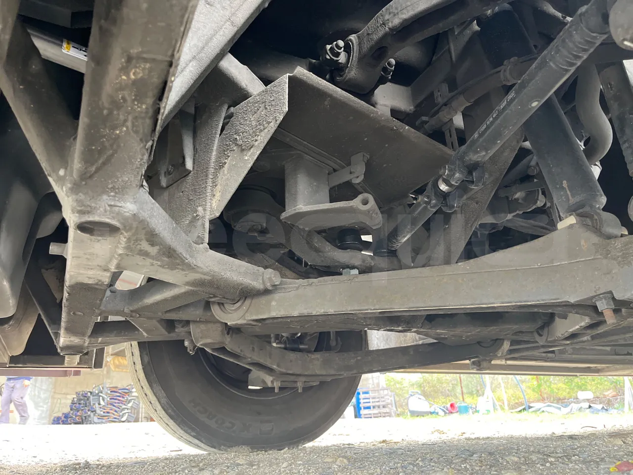 Volvo 9700 4X2 HDH - EUR4 - 309kW - 12.2m - front axle left side