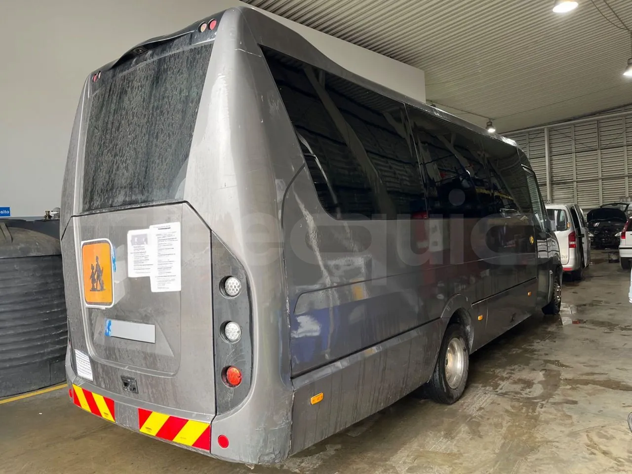 Mercedes-Benz Sprinter   906BA50 - Euro6 - 140kW - 7.700mt - 3/4 right rear doors closed