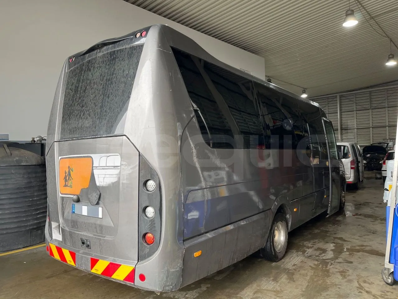 Mercedes-Benz Sprinter   906BA50 - Euro6 - 140kW - 7.700mt - 3/4 right rear doors open