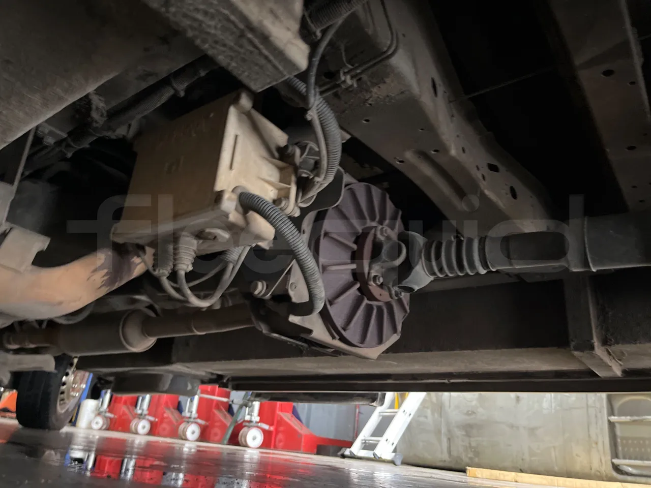 Mercedes-Benz Sprinter   906BA50 - Euro6 - 140kW - 7.700mt - driveshaft photo