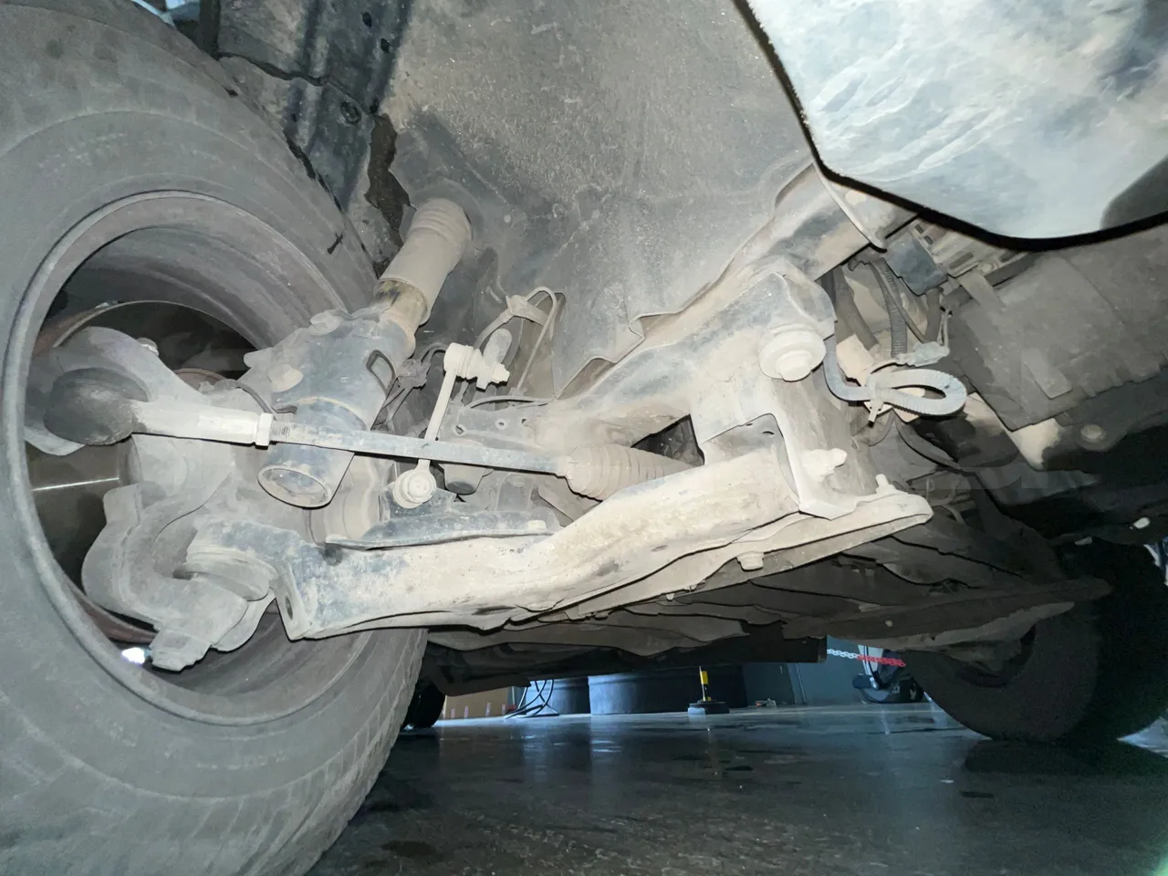 Mercedes-Benz Sprinter   906BA50 - Euro6 - 140kW - 7.700mt - front air springs right