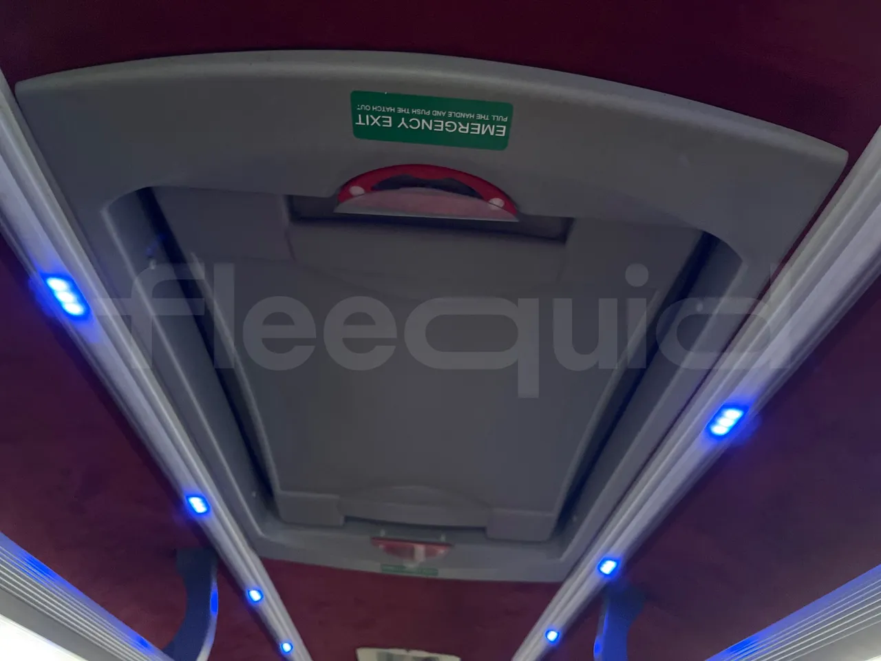 Mercedes-Benz Sprinter   906BA50 - Euro6 - 140kW - 7.700mt - roof hatch 1