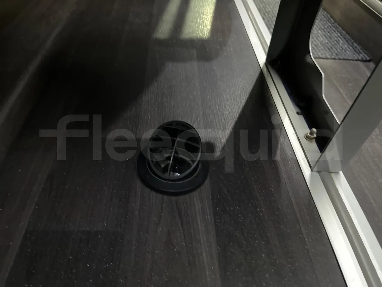 Mercedes-Benz Sprinter   906BA50 - Euro6 - 140kW - 7.700mt - roof hatch 3