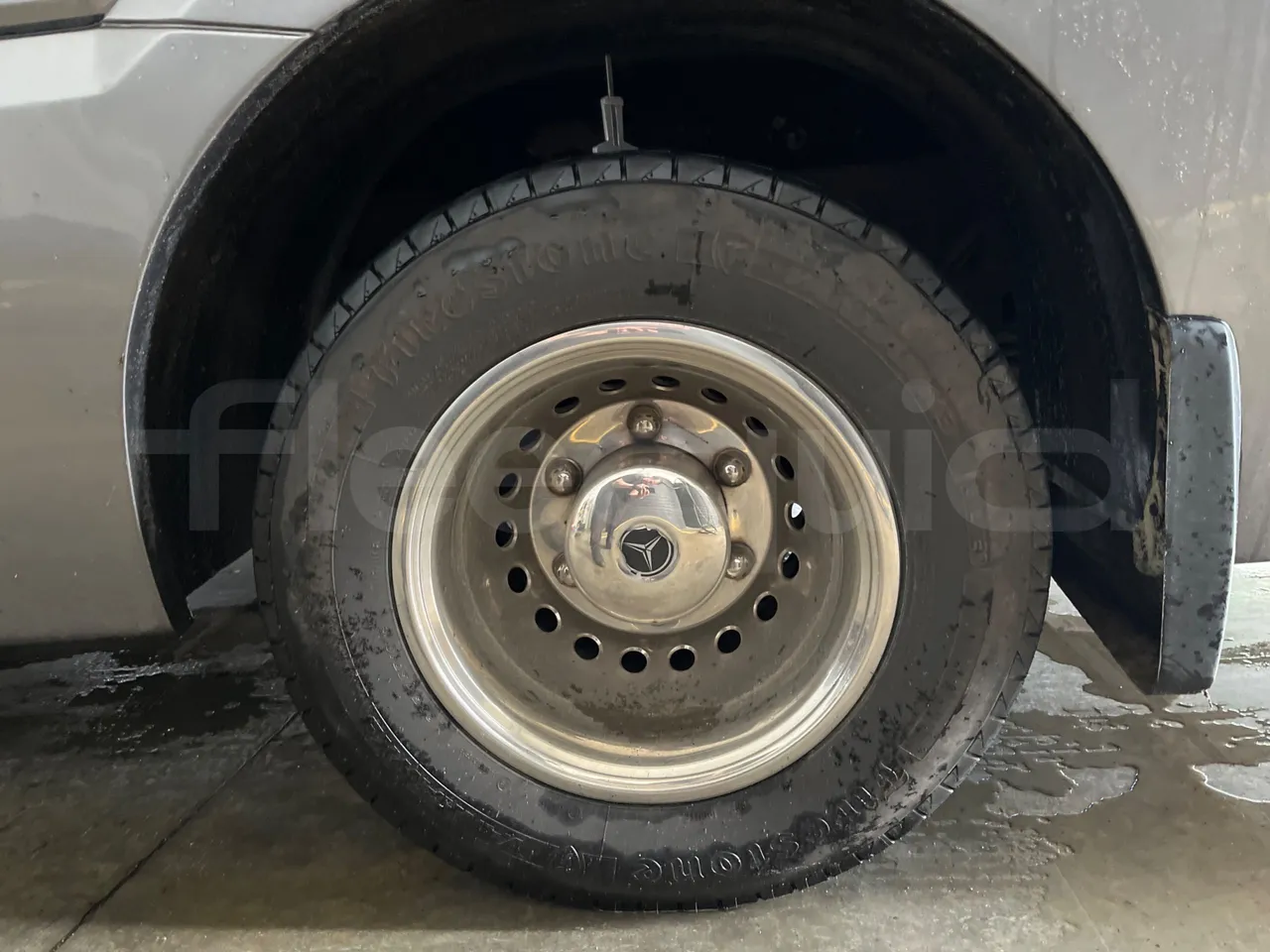 Mercedes-Benz Sprinter   906BA50 - Euro6 - 140kW - 7.700mt - tread condition front tires left