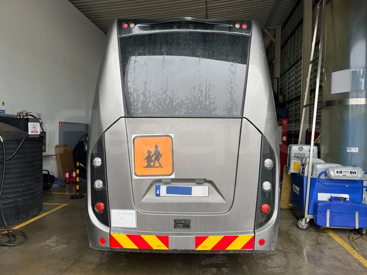 Mercedes-Benz Sprinter   906BA50 - Euro6 - 140kW - 7.700mt - rear hatch closed