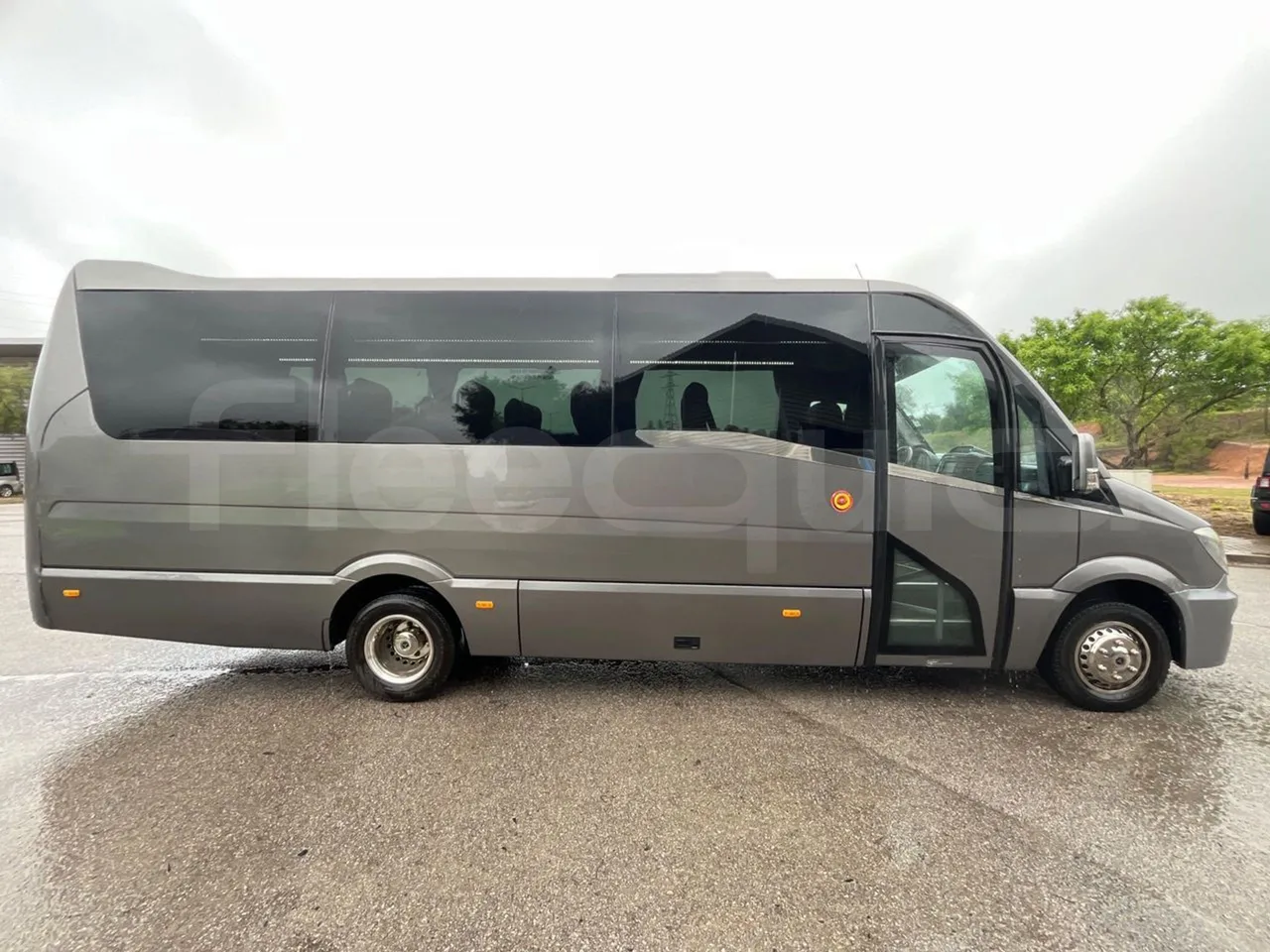 Mercedes-Benz Sprinter   906BA50 - Euro6 - 140kW - 7.700mt - right side doors closed