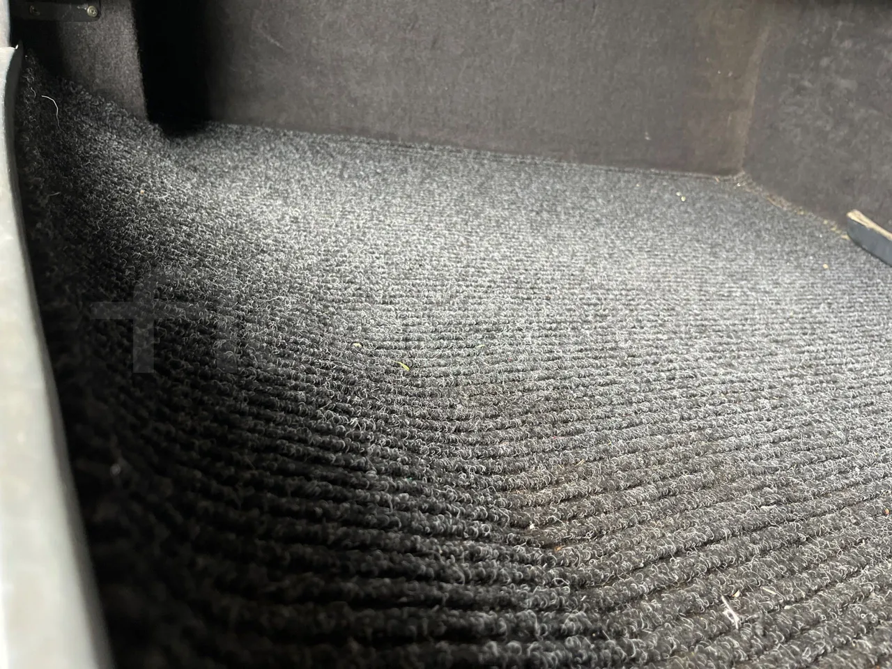 Mercedes-Benz Sprinter   906BA50 - Euro6 - 140kW - 7.700mt - under carpet photo