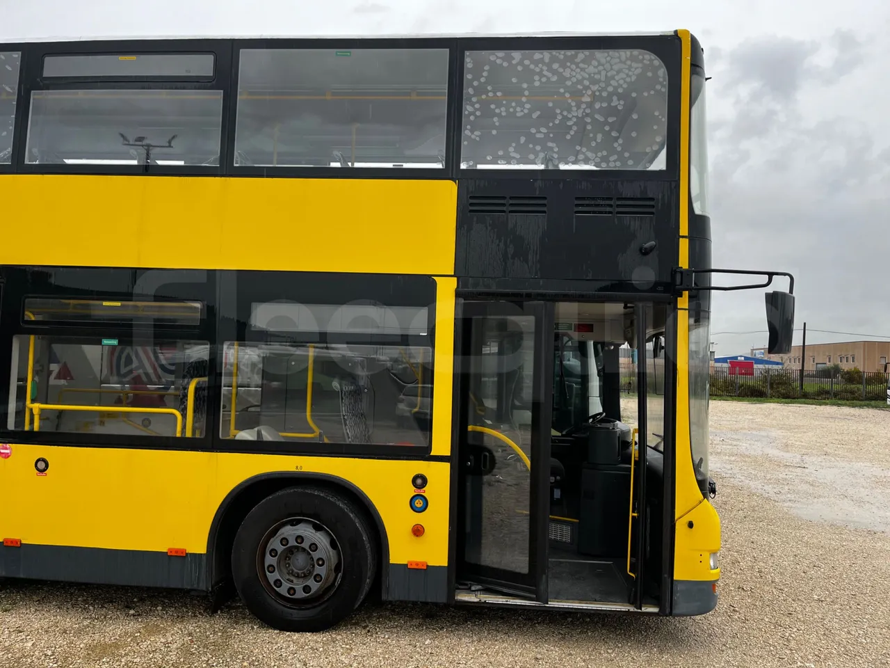 Man A39 A39 -EUR5-235kW -13.730m - front door 1 open