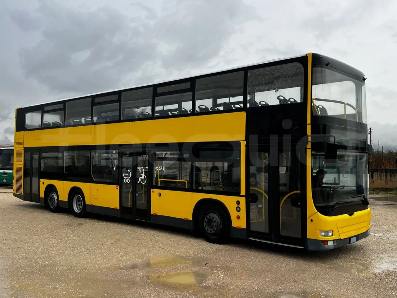 Man A39 A39 -EUR5-235kW -13.730m - 3/4 front right doors