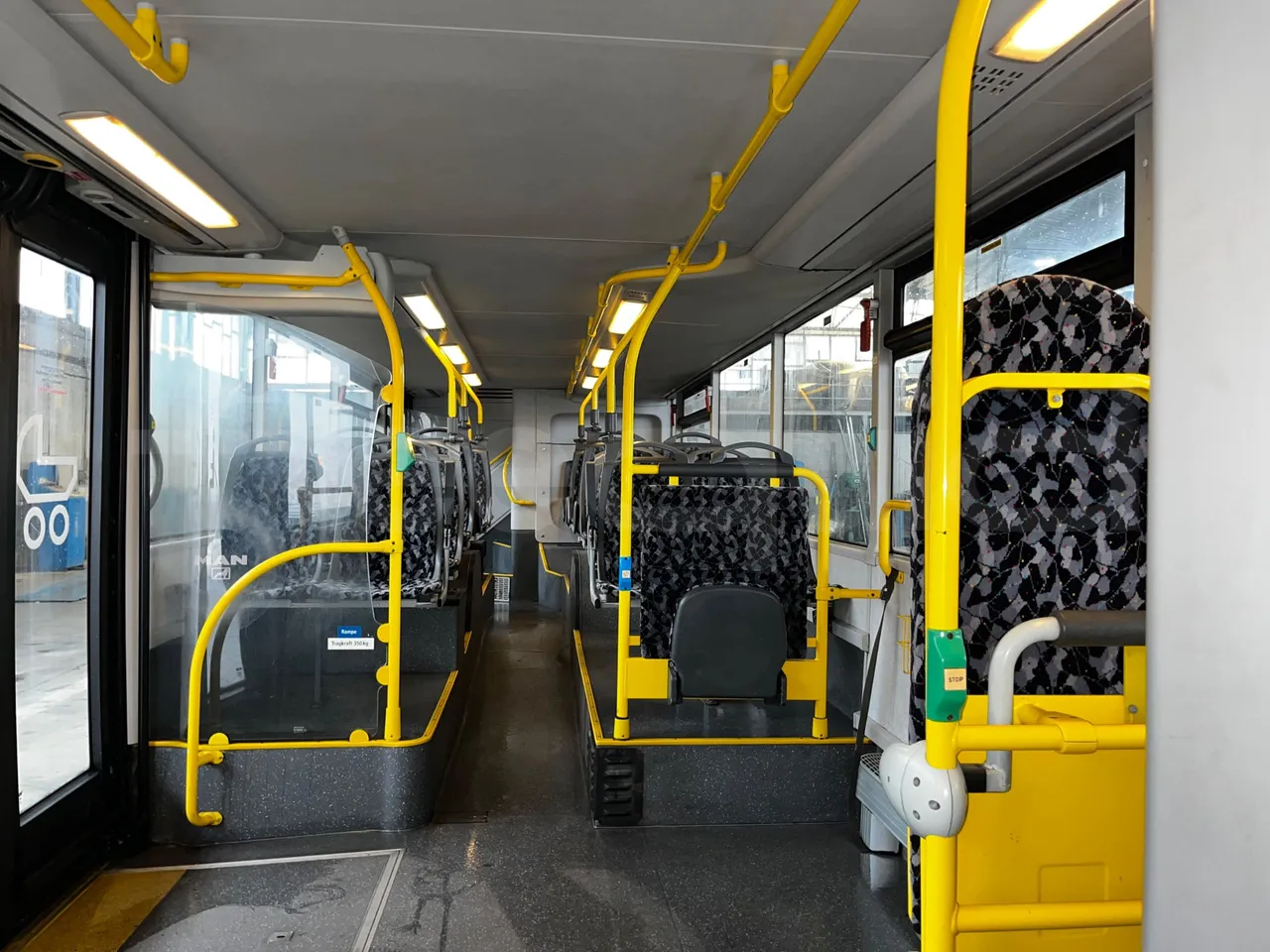 Man A39 A39 -EUR5-235kW -13.730m - camera accessories photo