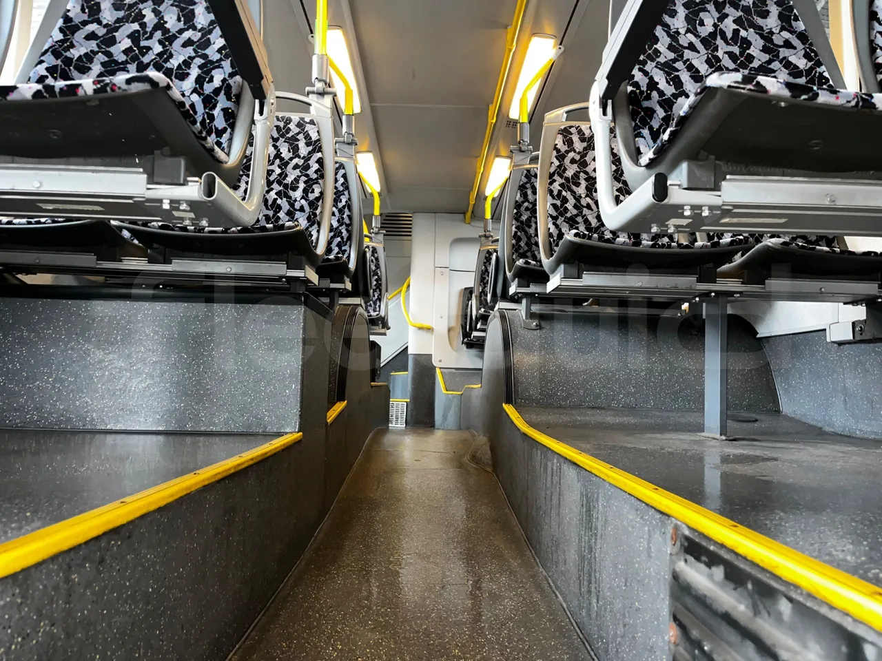 Man A39 A39 -EUR5-235kW -13.730m - seat brackets photo