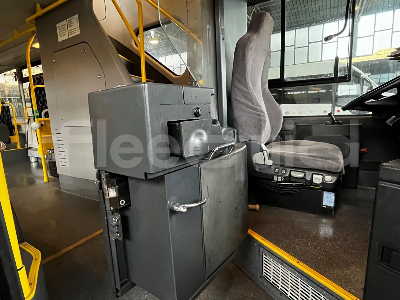 Man A39 A39 -EUR5-235kW -13.730m - usb charging detail