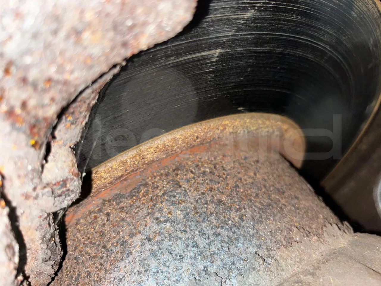 Man A39 A39 -EUR5-235kW -13.730m - axel 3 discs left