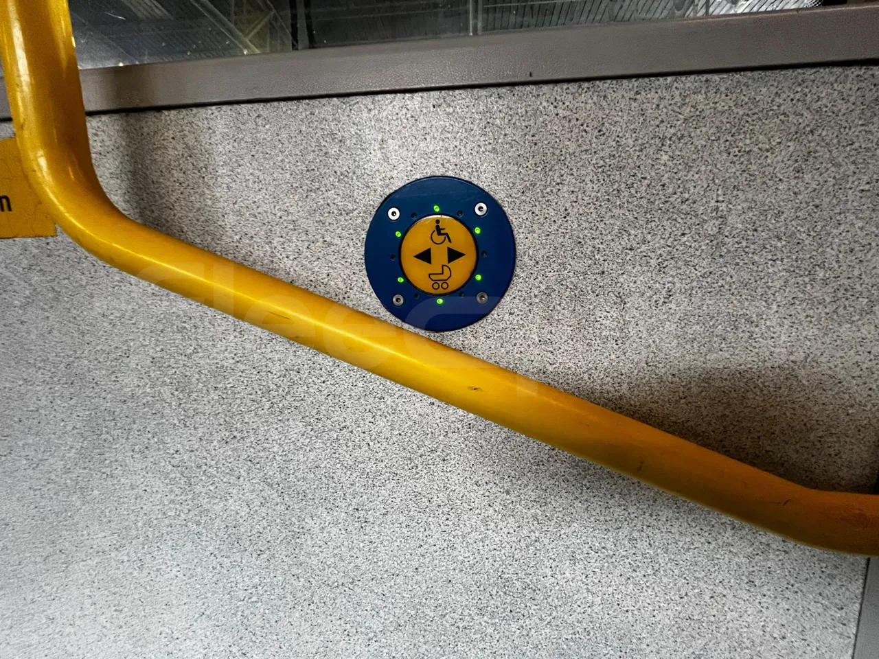 Man A39 A39 -EUR5-235kW -13.730m - handrails photo