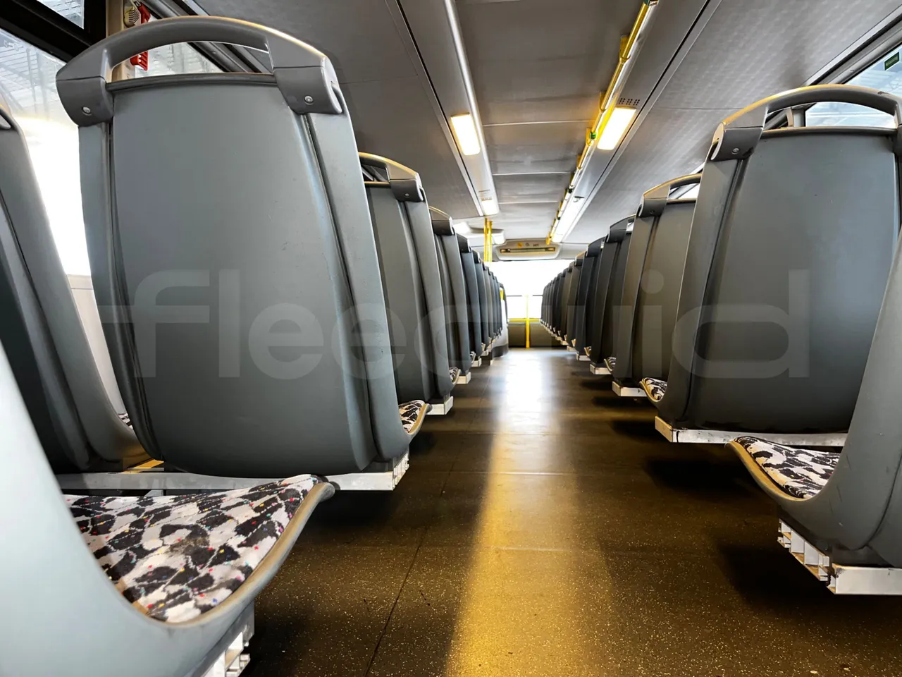 Man A39 A39 -EUR5-235kW -13.730m - forward view middle aisle