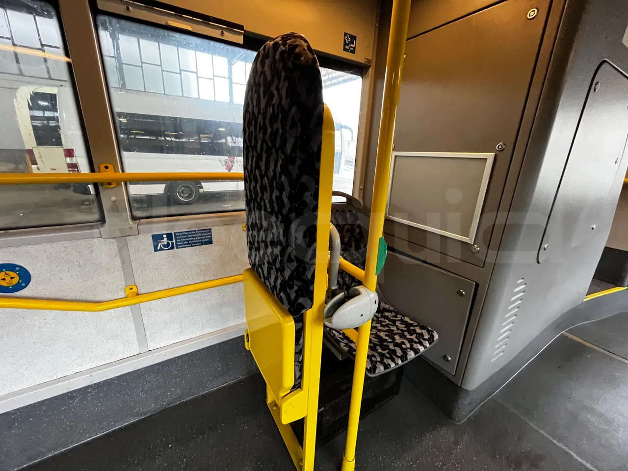 Man A39 A39 -EUR5-235kW -13.730m - hostess seat photo