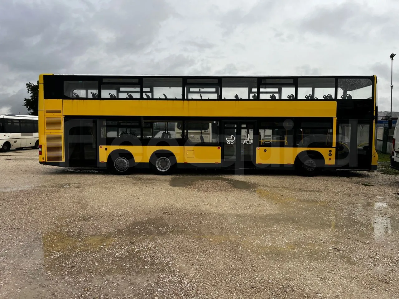 Man A39 A39 -EUR5-235kW -13.730m - right side doors closed