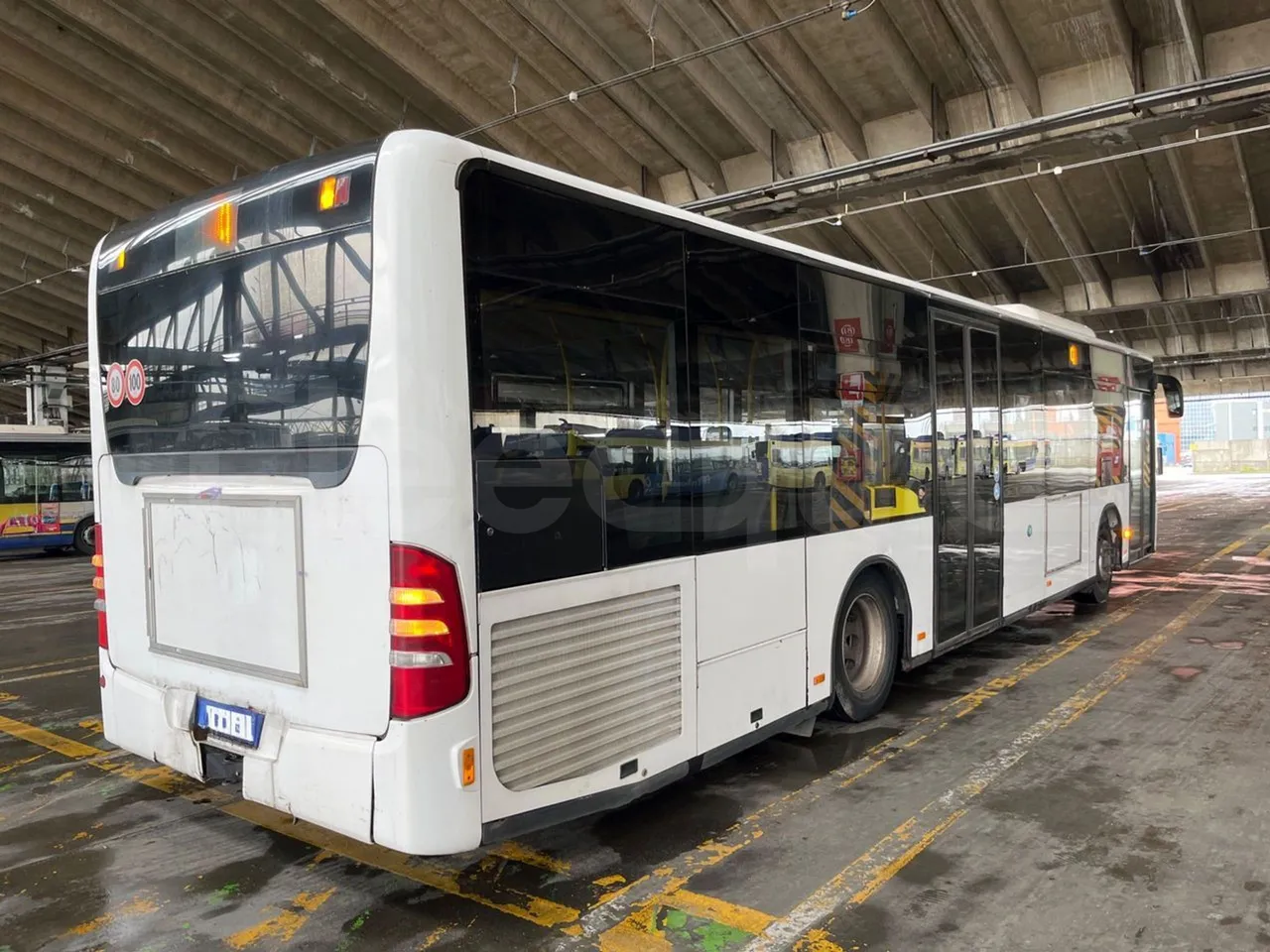 Mercedes-Benz Citaro O530 - Euro5 - 205kW - 12mt - 3/4 right rear doors closed