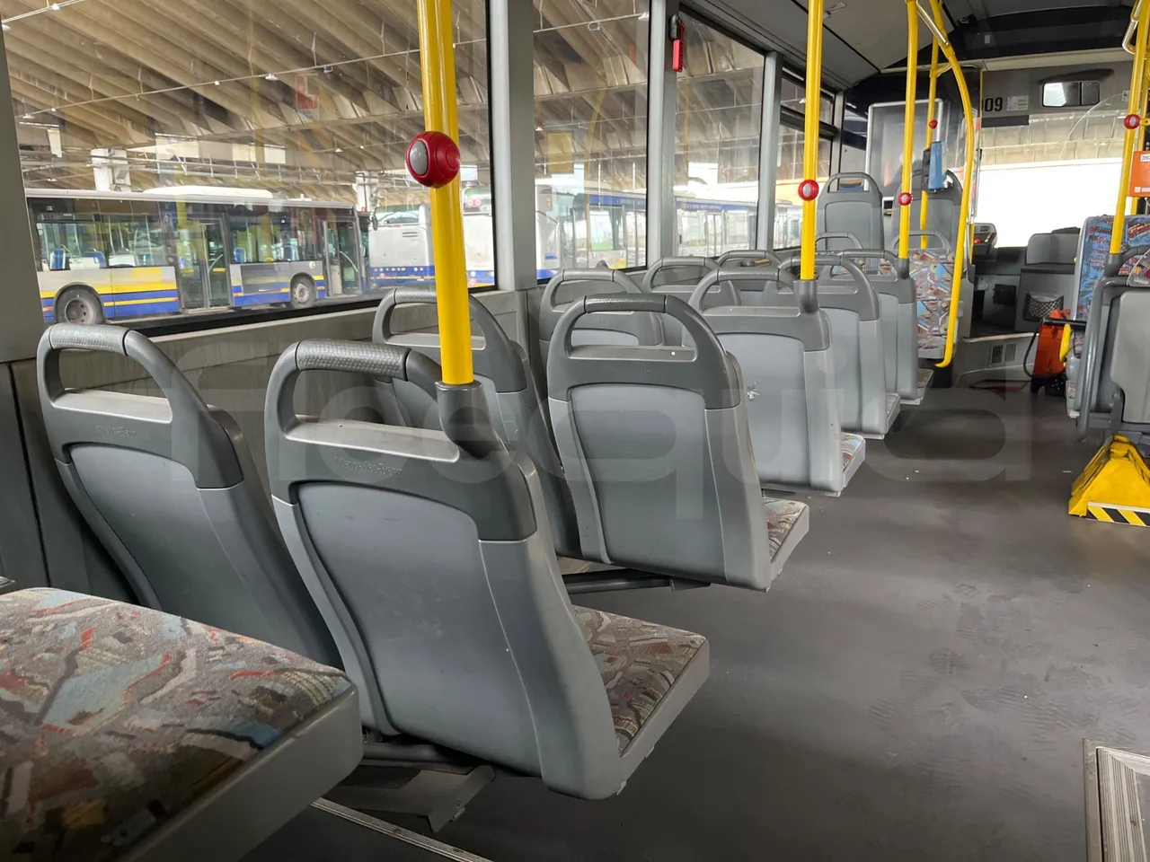 Mercedes-Benz Citaro O530 - Euro5 - 205kW - 12mt - armrest detail photo