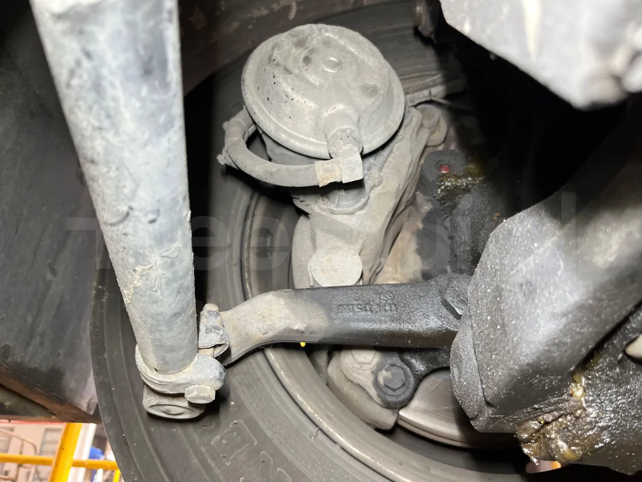 Mercedes-Benz Citaro O530 - Euro5 - 205kW - 12mt - front brake calipers right