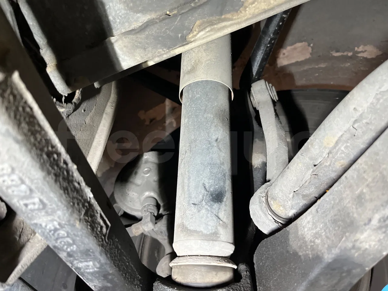 Mercedes-Benz Citaro O530 - Euro5 - 205kW - 12mt - front shock absorbers right