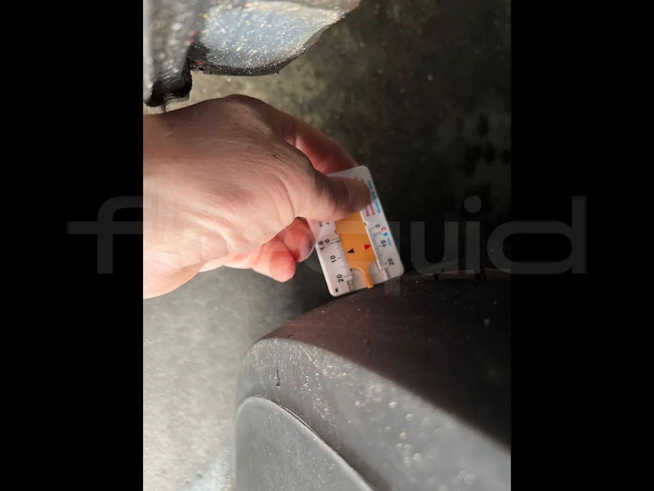 Mercedes-Benz Citaro O530 - Euro5 - 205kW - 12mt - tread condition second axle tires left