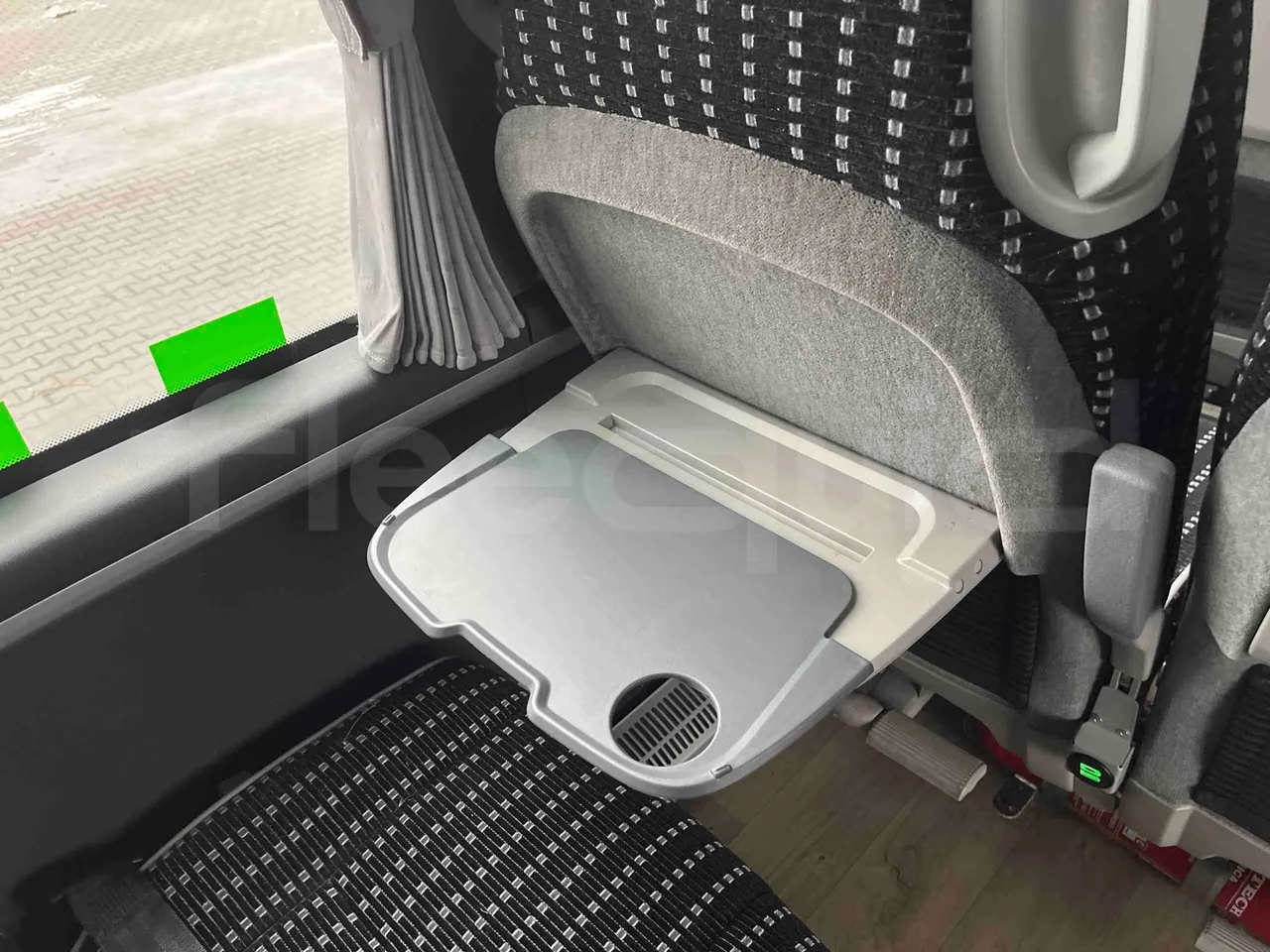 Irizar i6 12.35 - EUR6 - 331kW - 12.200m - table detail photo