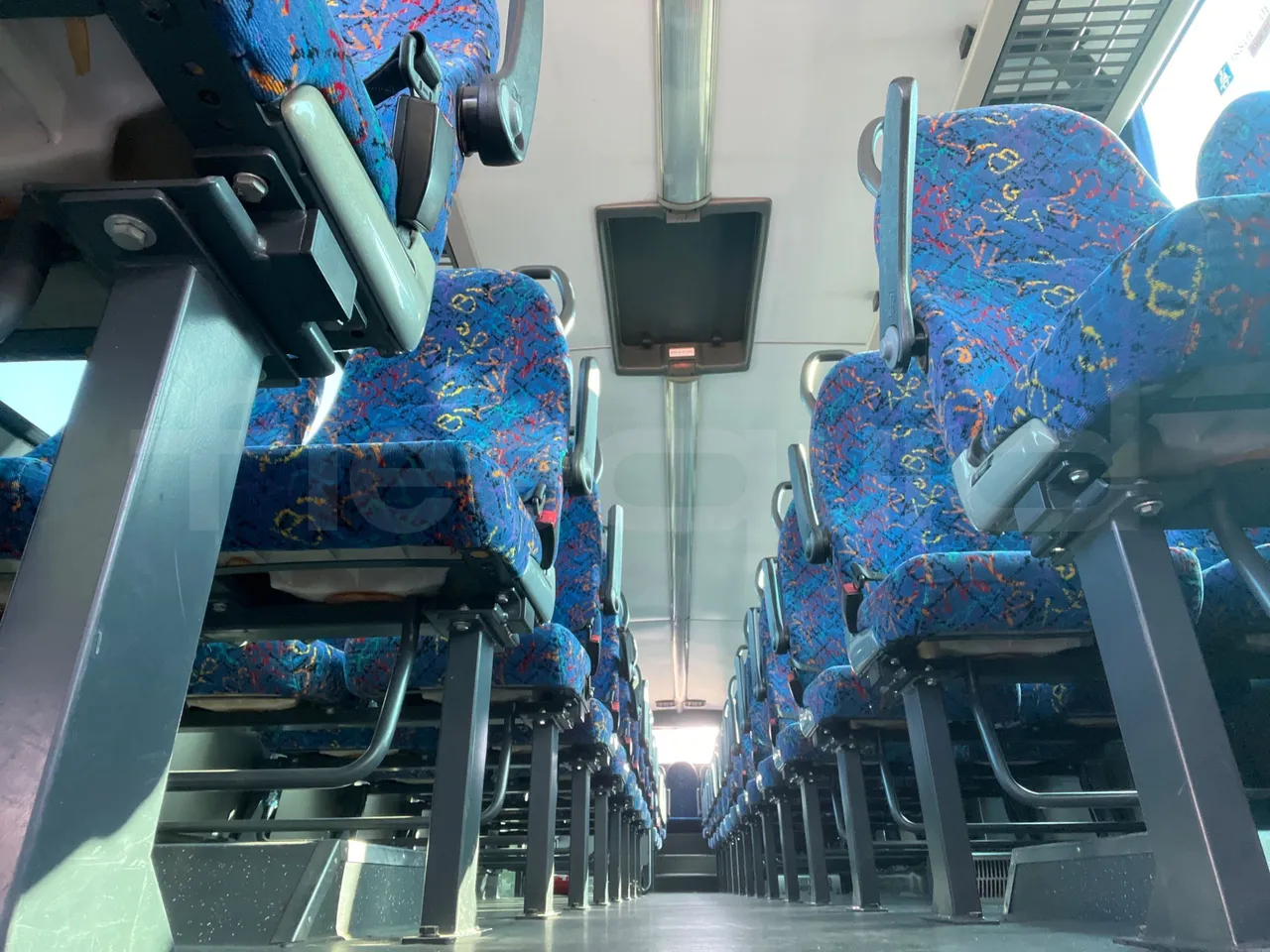 Man A91 Carrier - EUR4 - 206kW - 12.700m - seat brackets photo