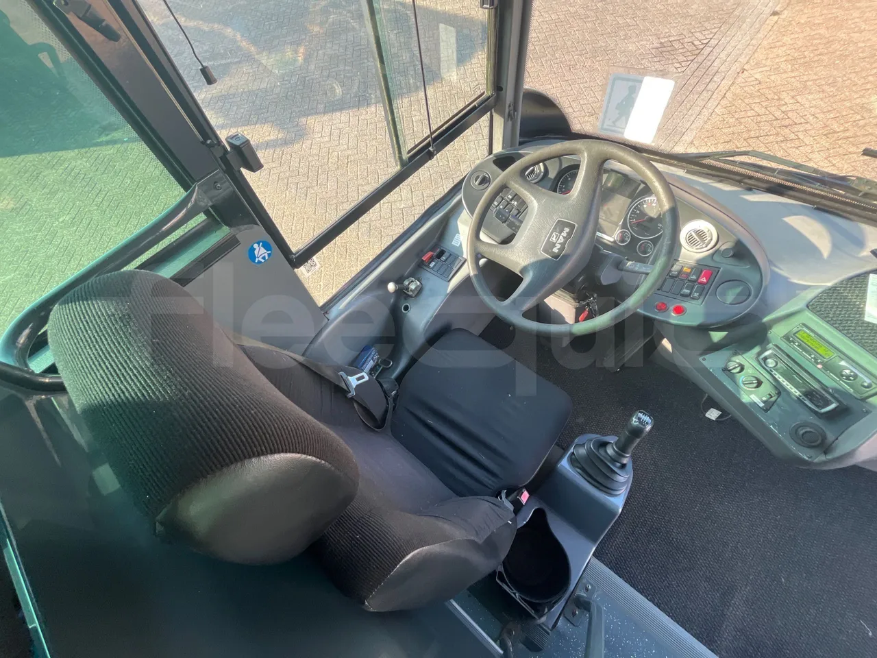 Man A91 Carrier - EUR4 - 206kW - 12.700m - buttons panels on