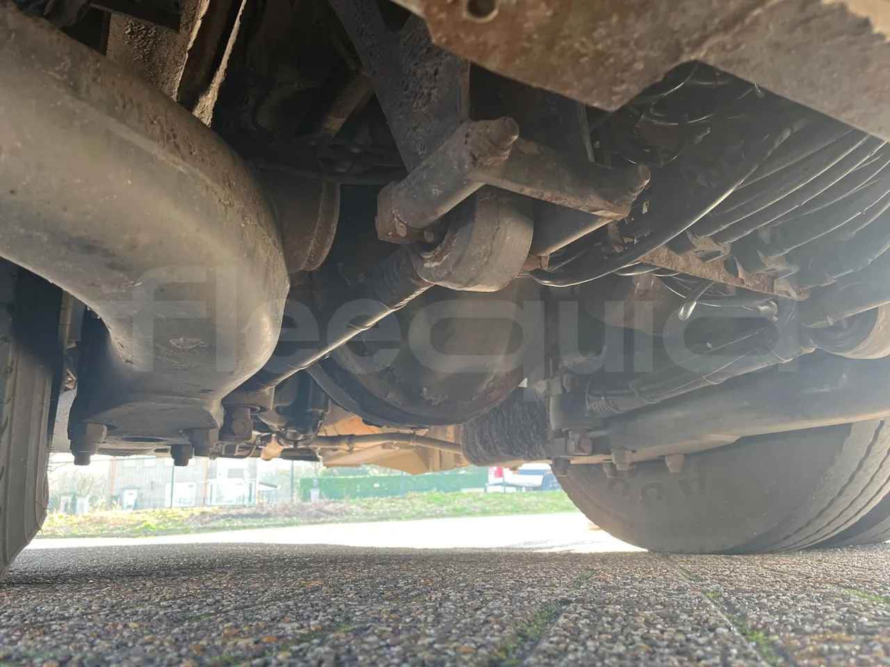 Man A91 Carrier - EUR4 - 206kW - 12.700m - axel 3 caliper brakes right