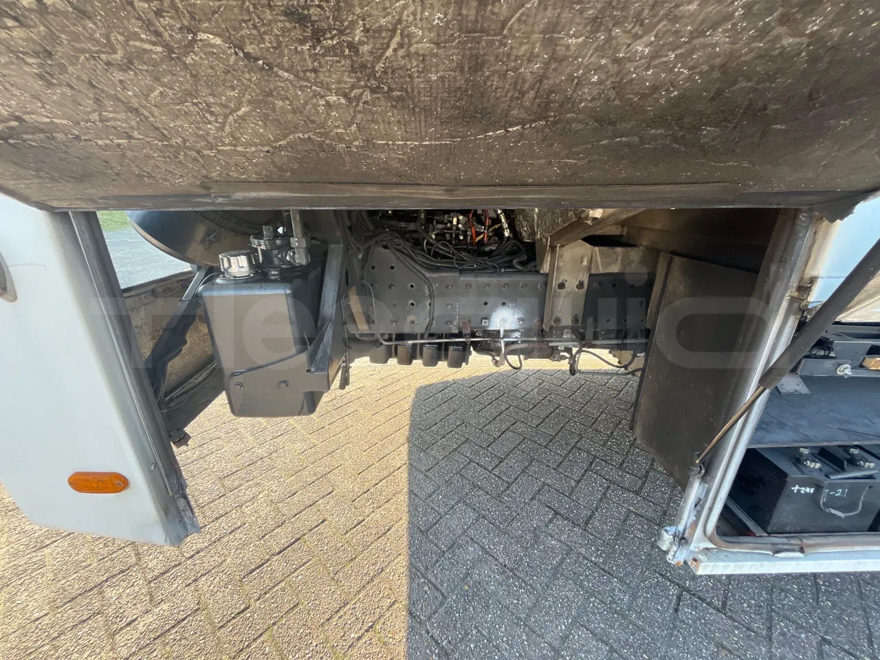 Man A91 Carrier - EUR4 - 206kW - 12.700m - air conditioning compressor