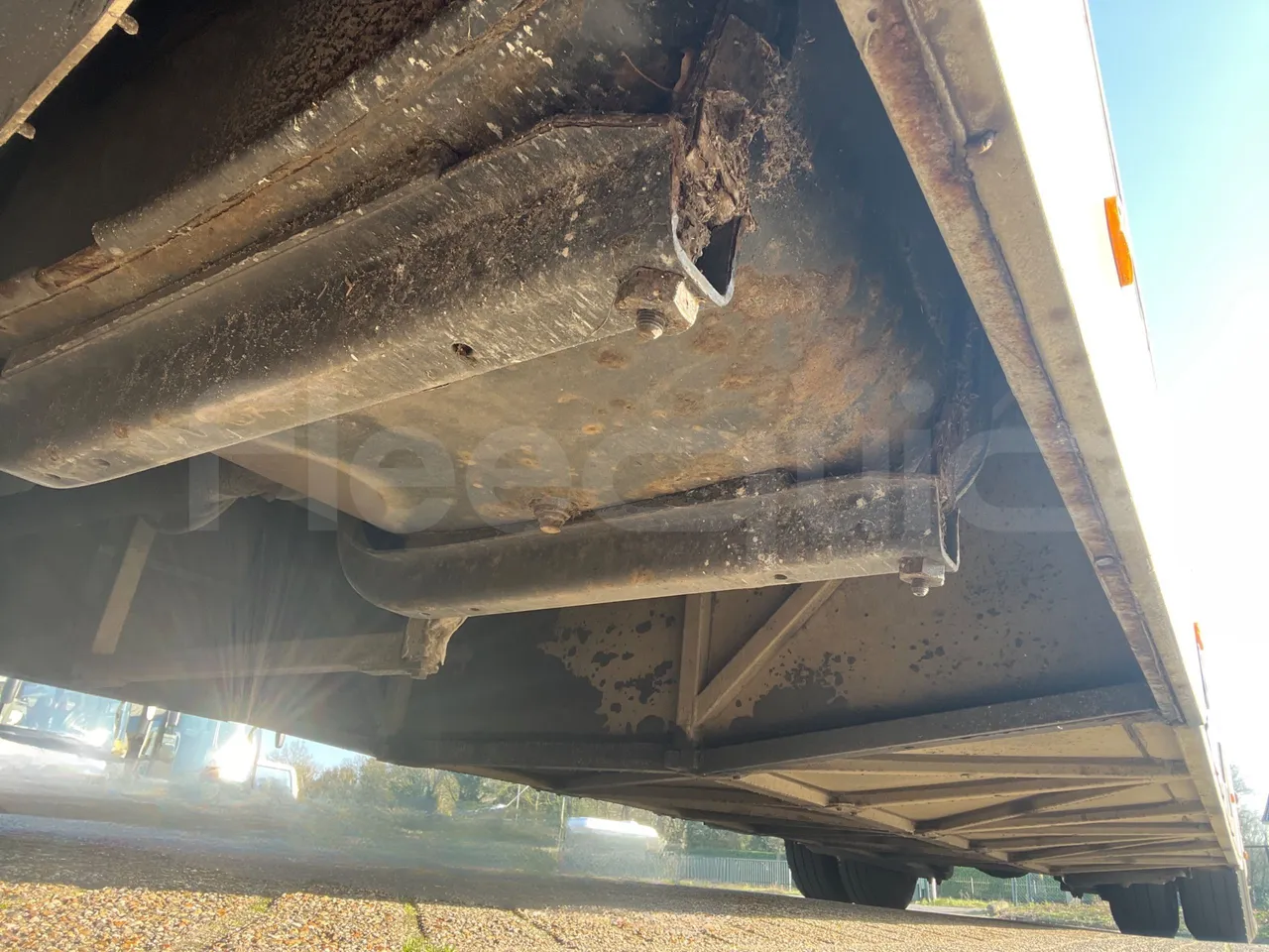 Man A91 Carrier - EUR4 - 206kW - 12.700m - axle 2 discs right