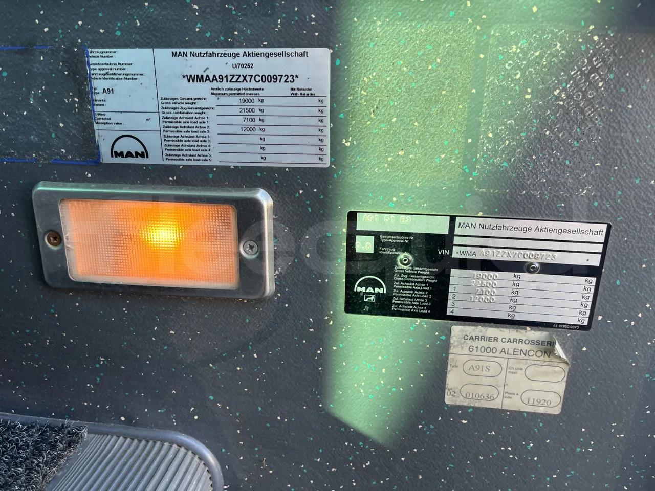 Man A91 Carrier - EUR4 - 206kW - 12.700m - vehicle plate photo
