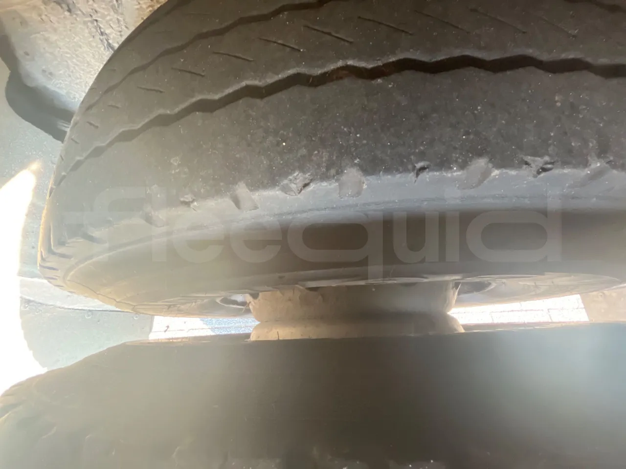 Man A91 Carrier - EUR4 - 206kW - 12.700m - axle 2 shock absorbers 2 left