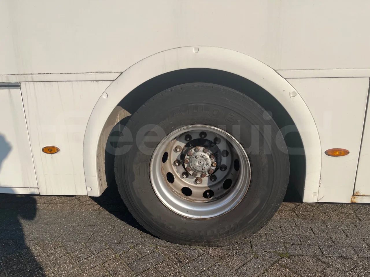 Man A91 Carrier - EUR4 - 206kW - 12.700m - rear left tire photo