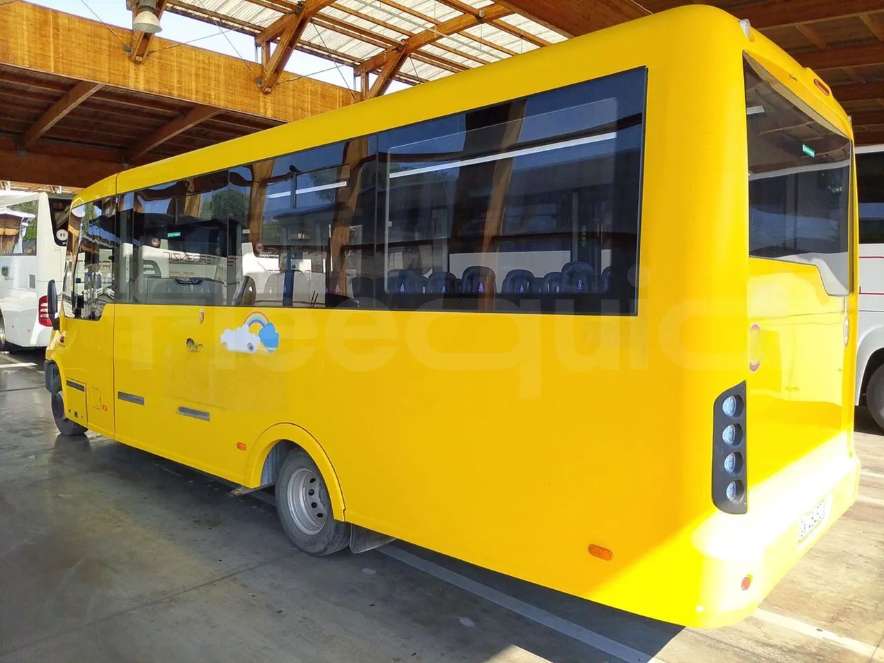 Iveco Indcar WGIVMY11 MOBI SCUOLABUS - EUR6 - 100Kw - 8,592m - 3/4 left rear side