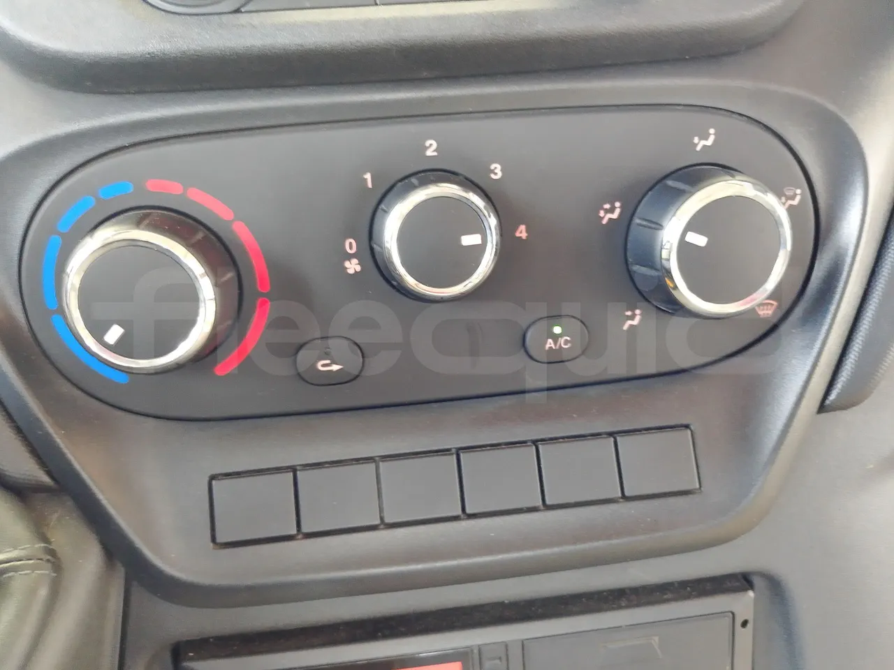 Iveco Indcar WGIVMY11 MOBI SCUOLABUS - EUR6 - 100Kw - 8,592m - radio accessories photo
