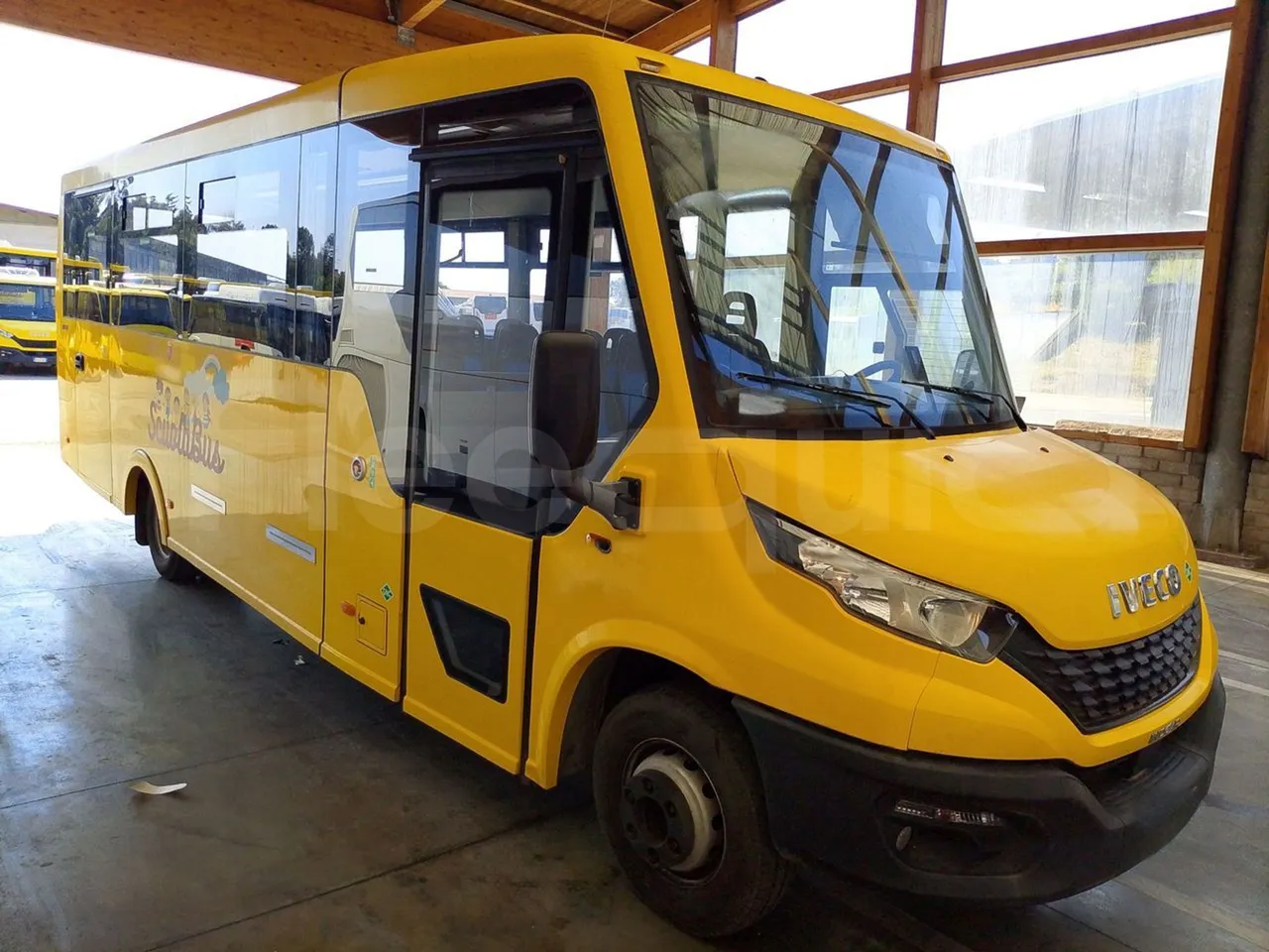 Iveco Indcar WGIVMY11 MOBI SCUOLABUS - EUR6 - 100Kw - 8,592m - Base cover photo