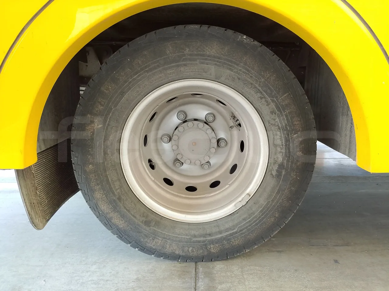 Iveco Indcar WGIVMY11 MOBI SCUOLABUS - EUR6 - 100Kw - 8,592m - rear left tire photo