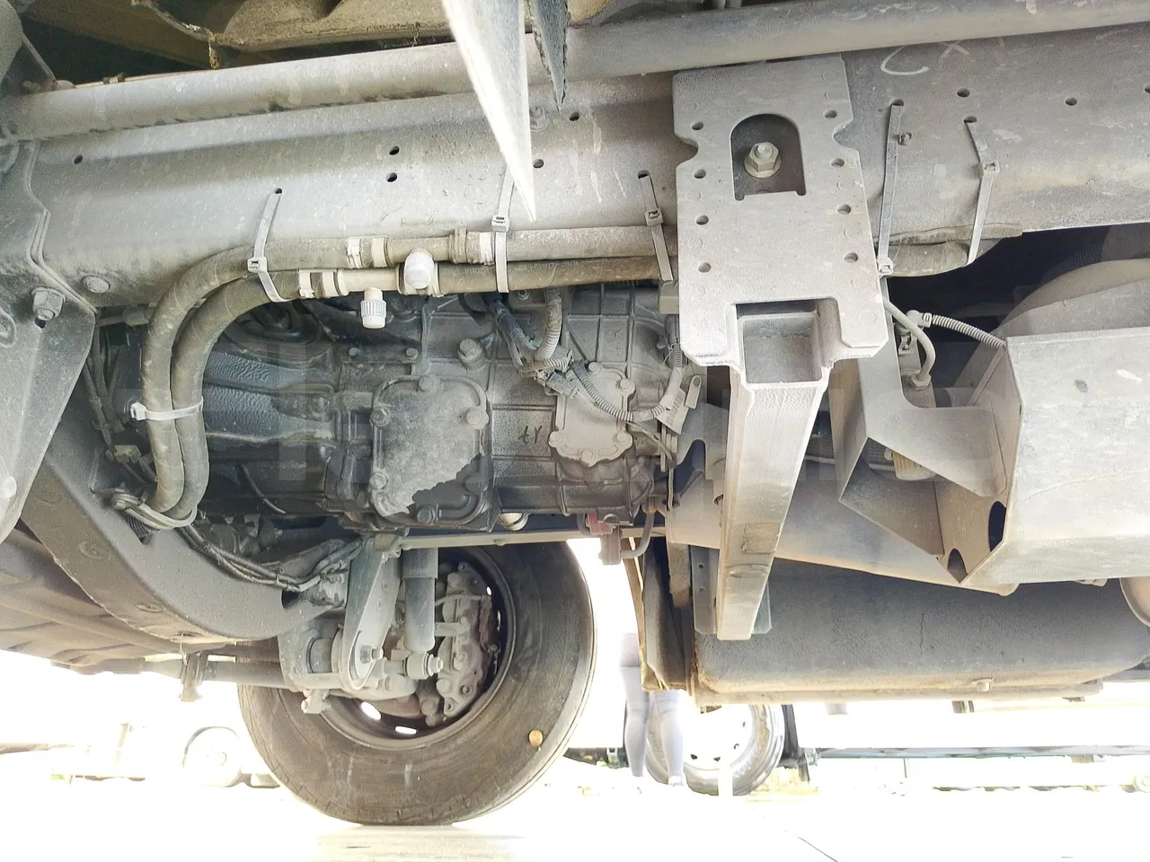 Iveco Indcar WGIVMY11 MOBI SCUOLABUS - EUR6 - 100Kw - 8,592m - front axle left side