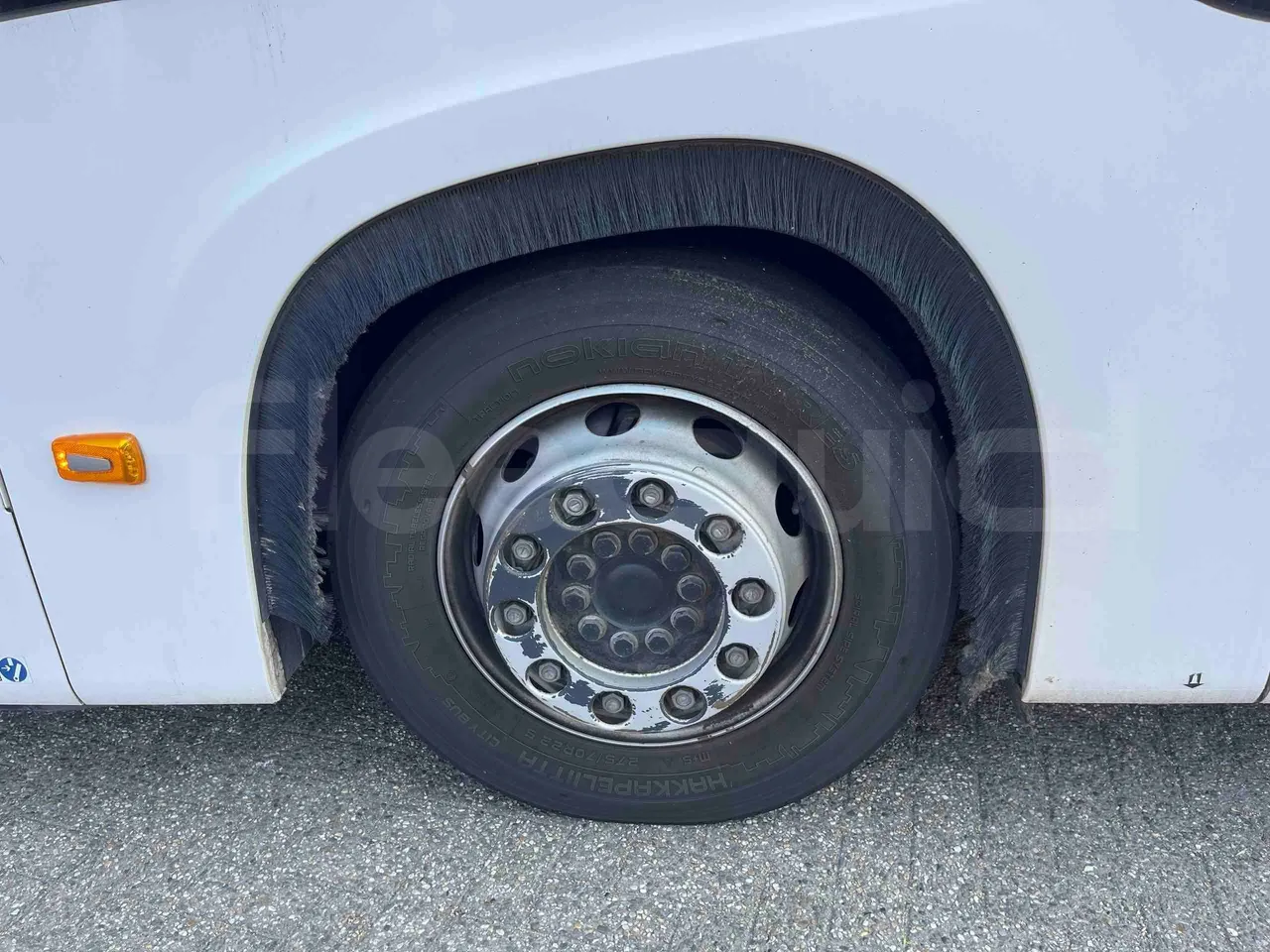 Mercedes-Benz Citaro - Second Axle Left Side: Tyre Thickness