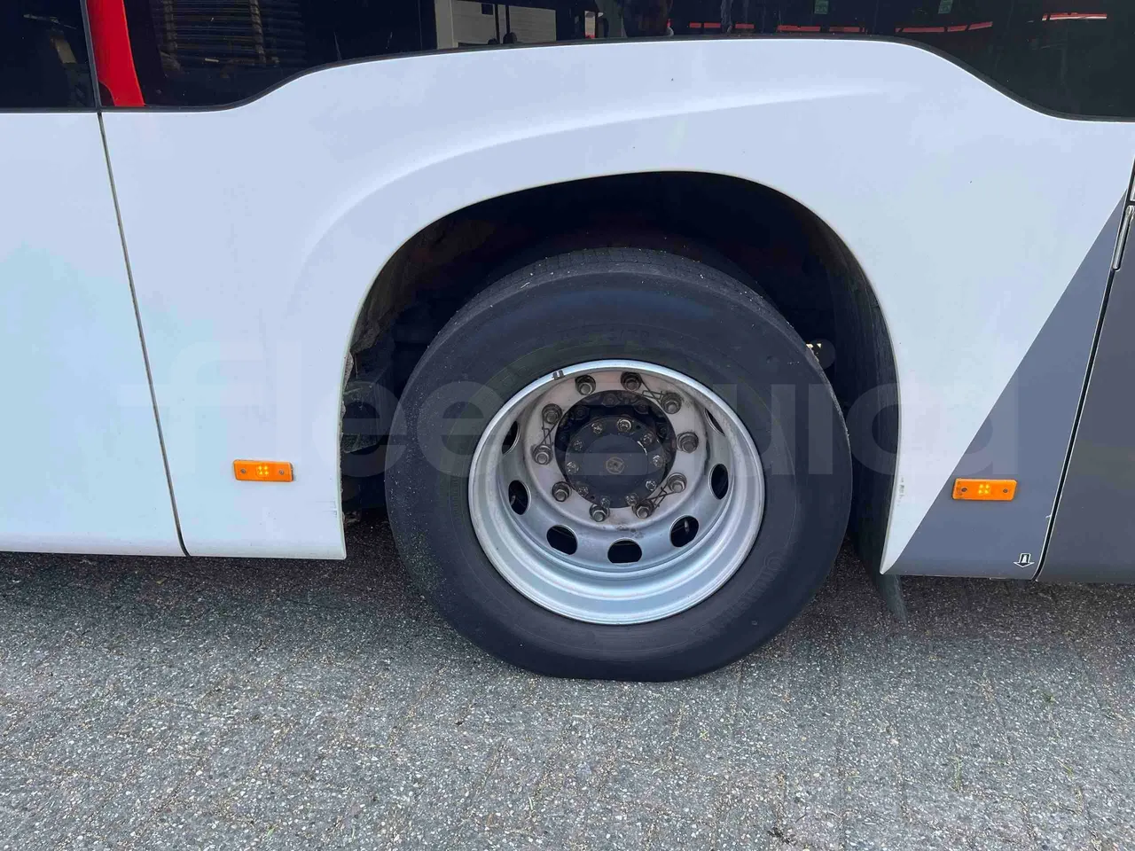 Mercedes-Benz Citaro - First Axle Left Side: Tyre Tread