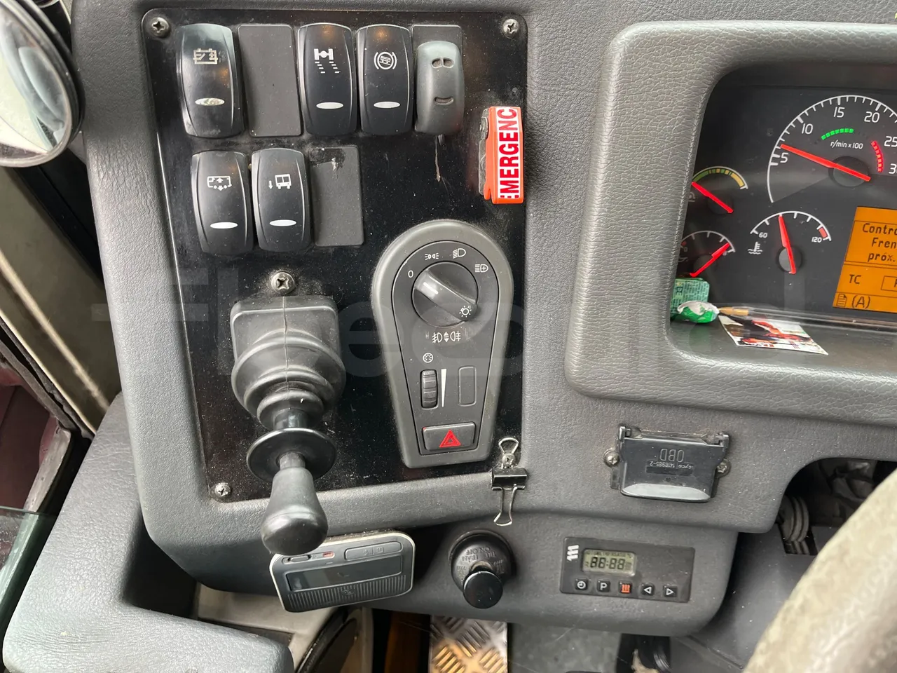 Volvo B12B DH12D420 - EUR4 -309kW -12.975m - onboard devices 2