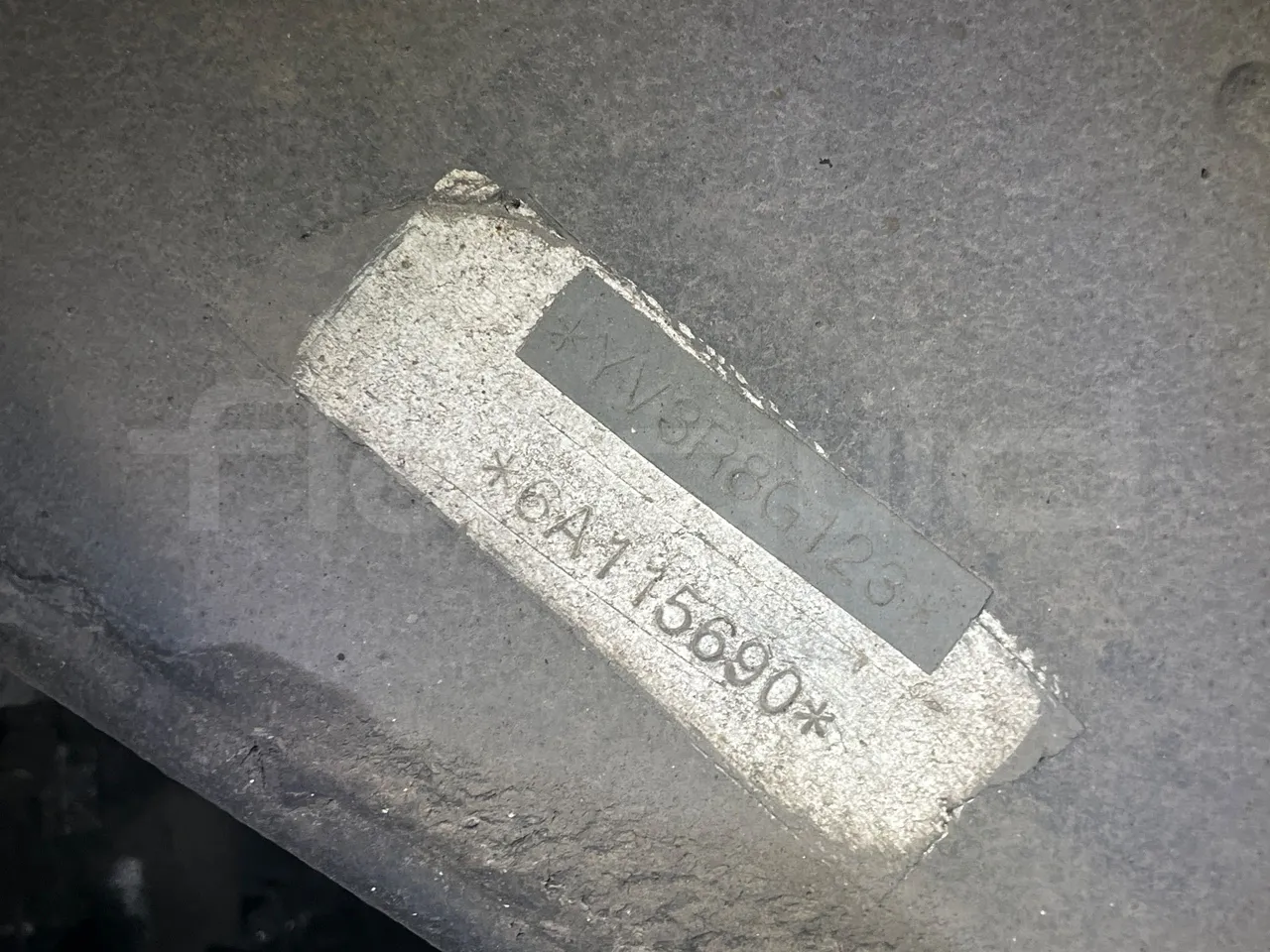 Volvo B12B DH12D420 - EUR4 -309kW -12.975m - chassis VIN photo