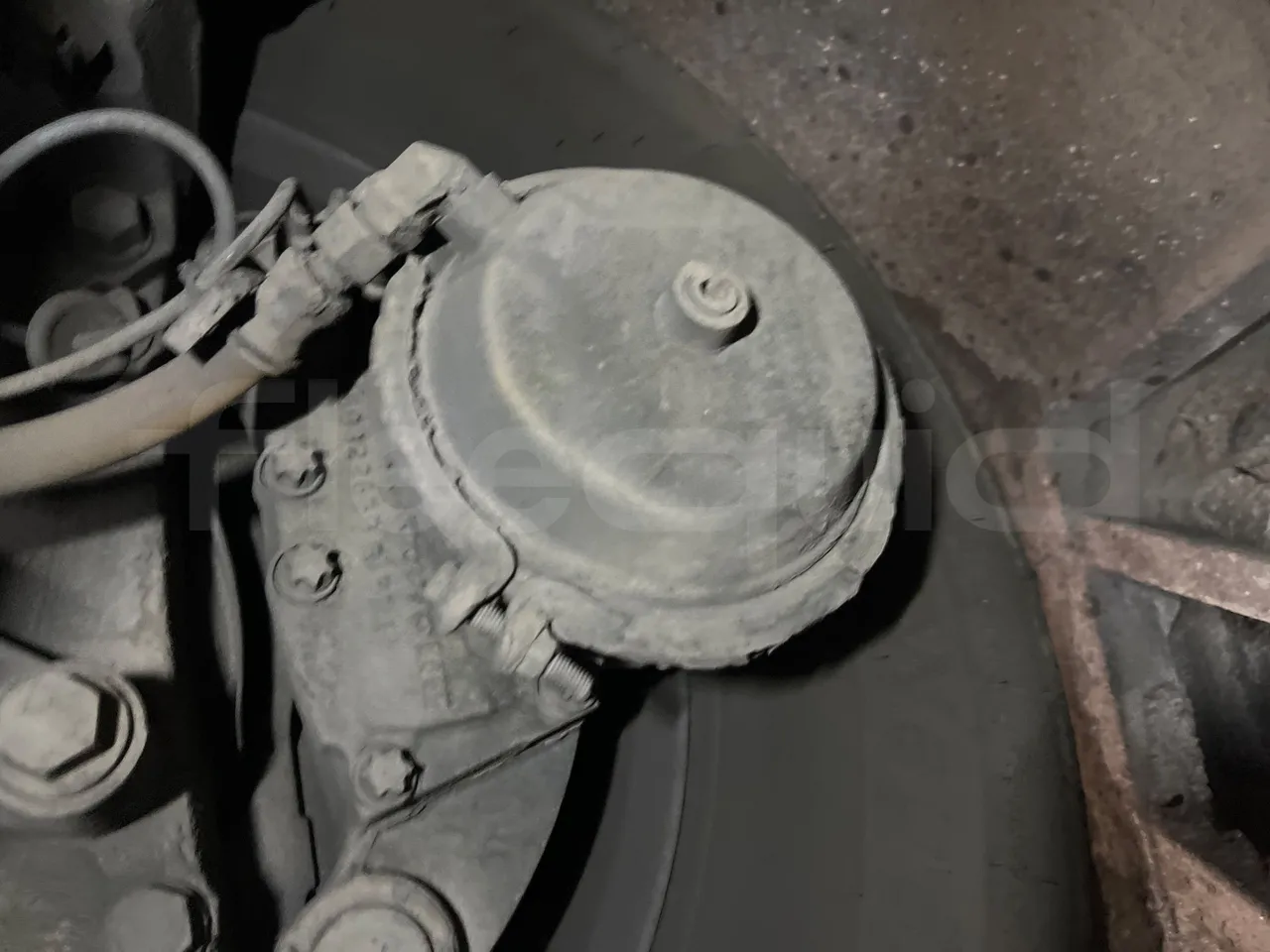 Volvo B12B DH12D420 - EUR4 -309kW -12.975m - front brake calipers right