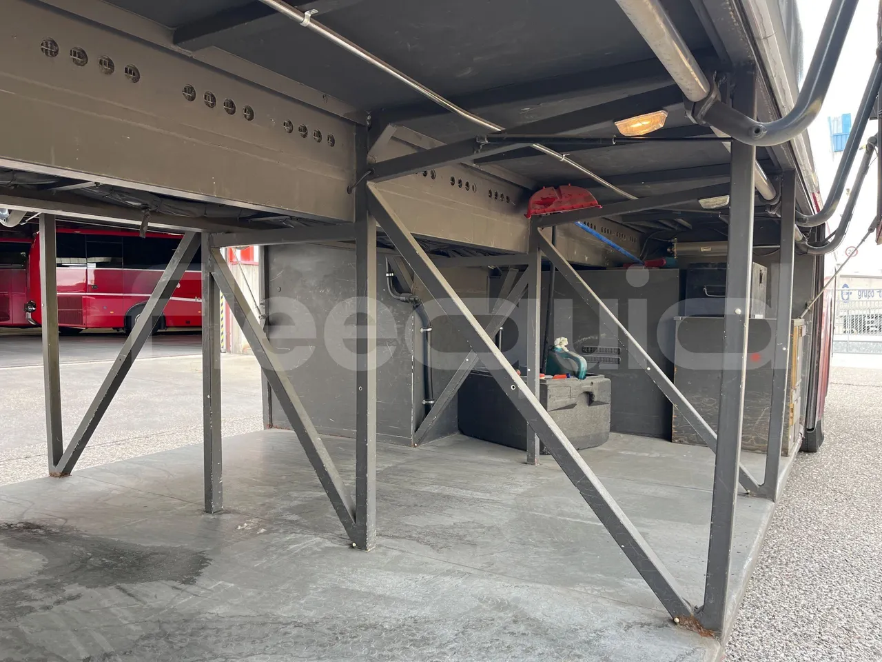 Volvo B12B DH12D420 - EUR4 -309kW -12.975m - internal frame rust check