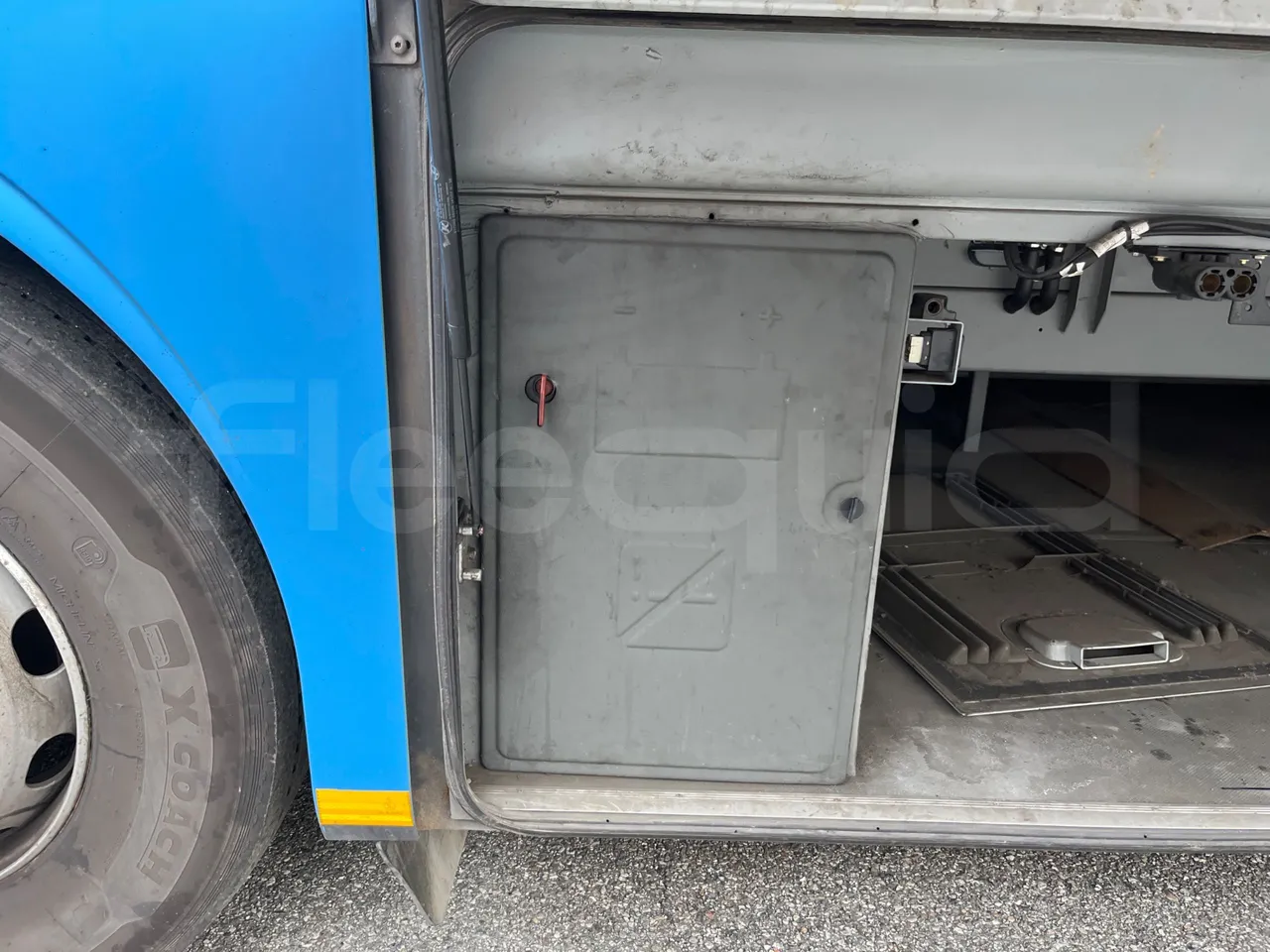 Mercedes-Benz Integro E5 4 - Euro5 - 220kW - 12.140mt - external compartments photo