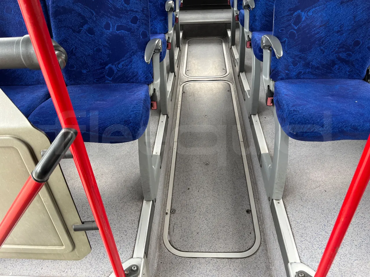 Mercedes-Benz Integro E5 4 - Euro5 - 220kW - 12.140mt - floor hatches photo